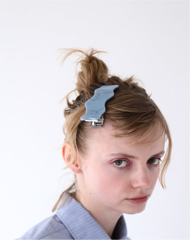 PETIOLE HAIR PIN SMALL
ORANGE SMALL / GREEN SMALL