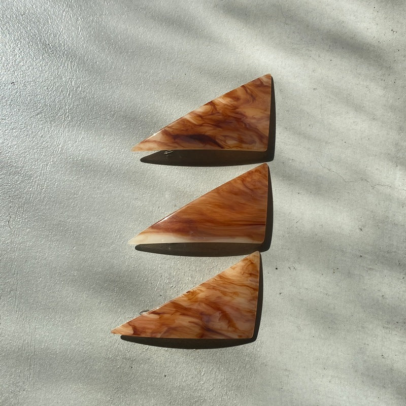 【sAn】Triangle Barrette(brown type)