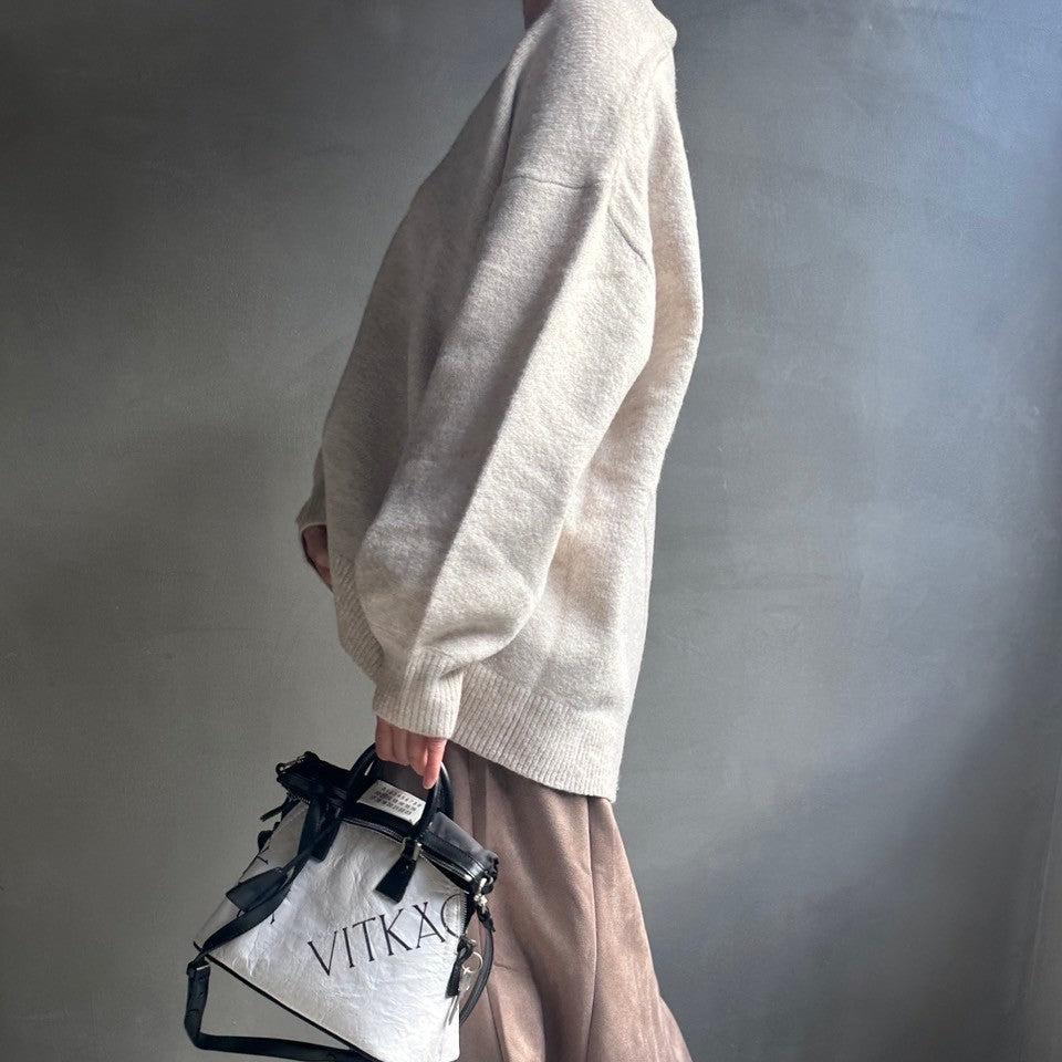 【ハモミシノオトナフク】Deep V-neck knit