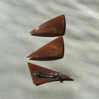 【sAn】Triangle Barrette(brown type)