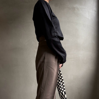 【ハモミシノオトナフク】Back cutout design long t-shirt