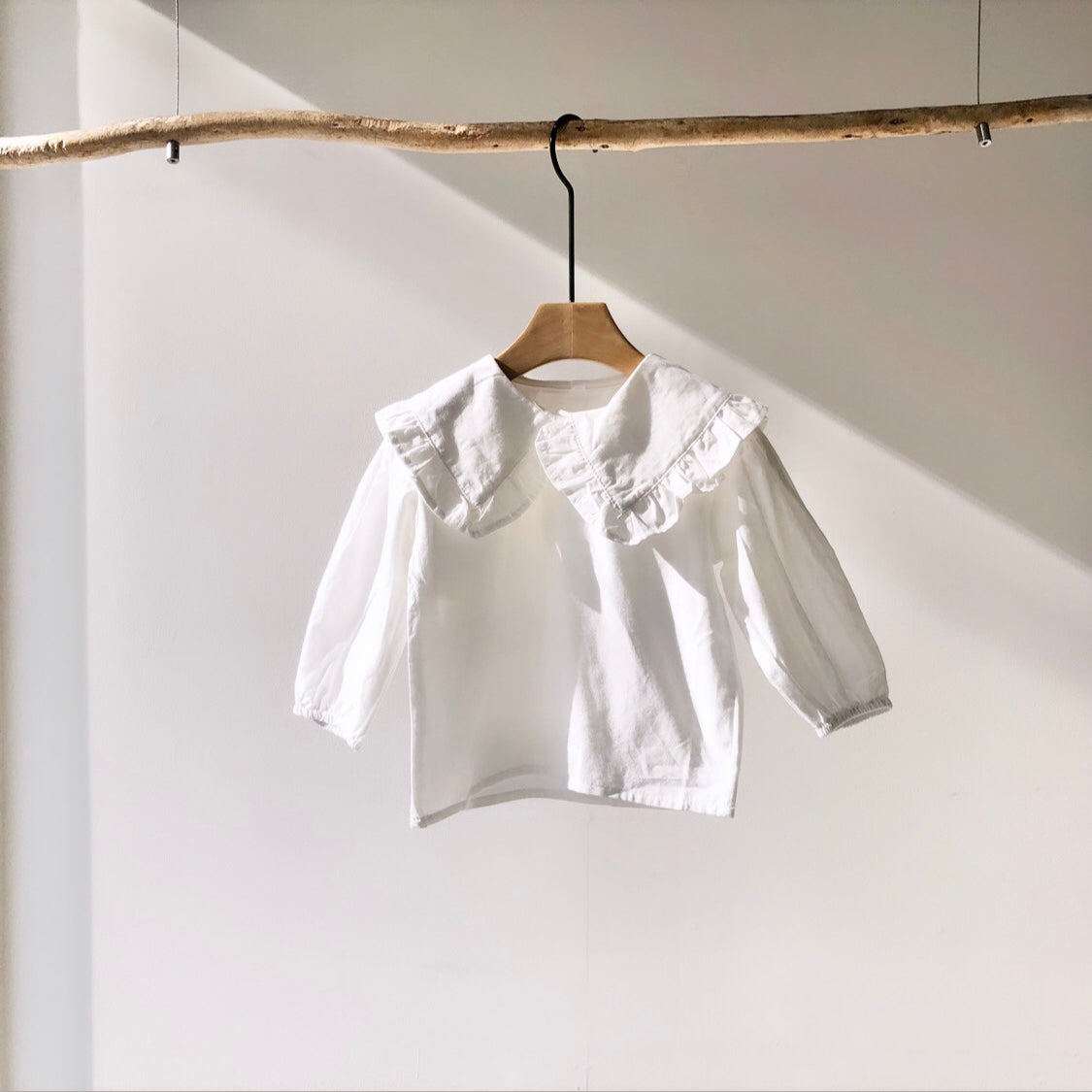 【hamomisi】Ruffle collar design blouse(70.100.110cm)