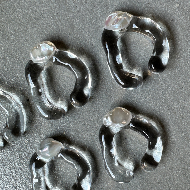 【sanrmk】 Melts 1 pearl Earcuff　　