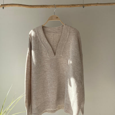 【ハモミシノオトナフク】Deep V-neck knit