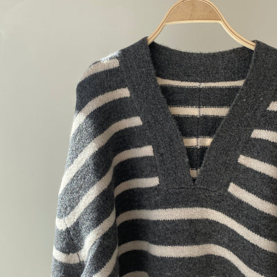 【ハモミシノオトナフク】Deep V-neck knit