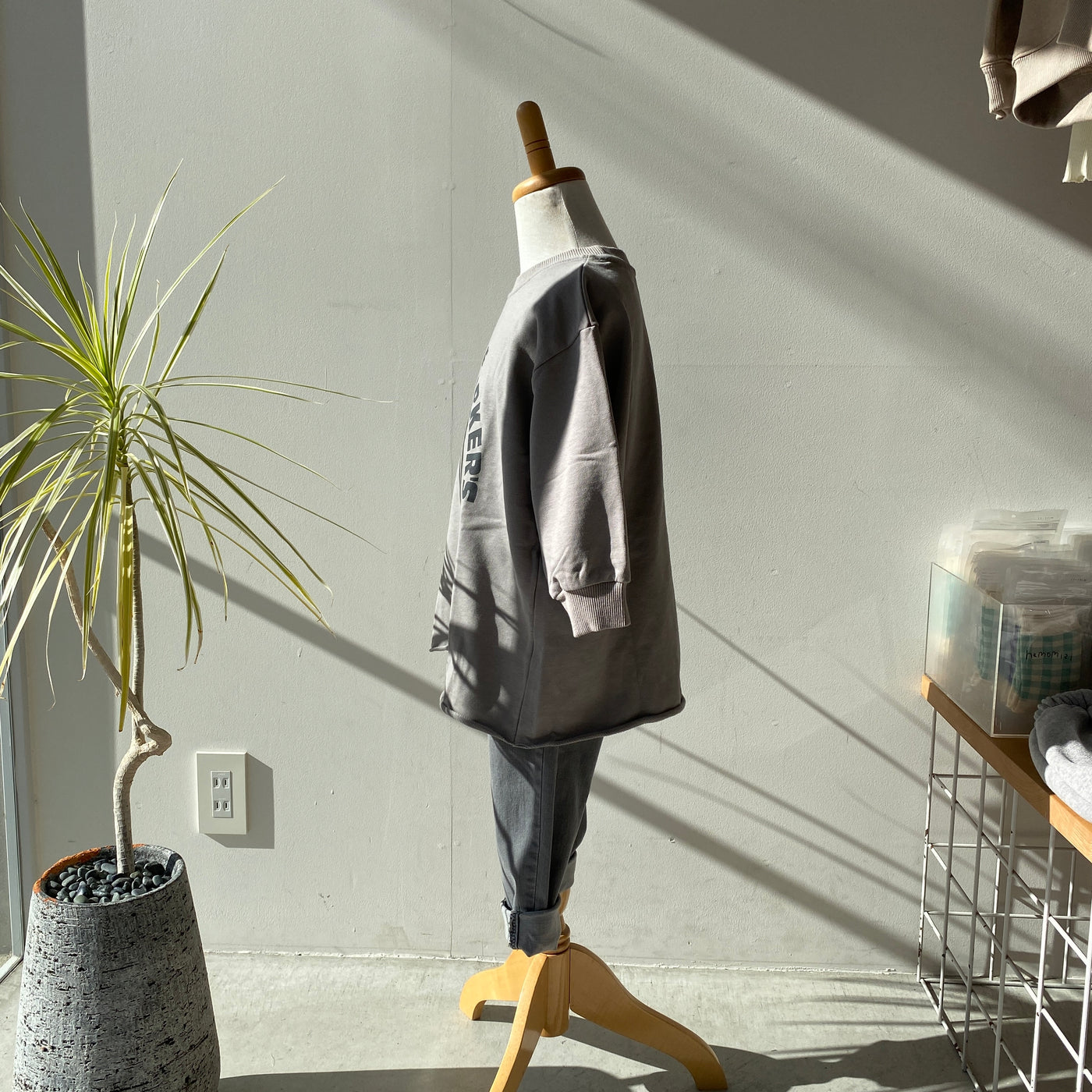 【hamomisi】Long logo sweat shirt (90~130)