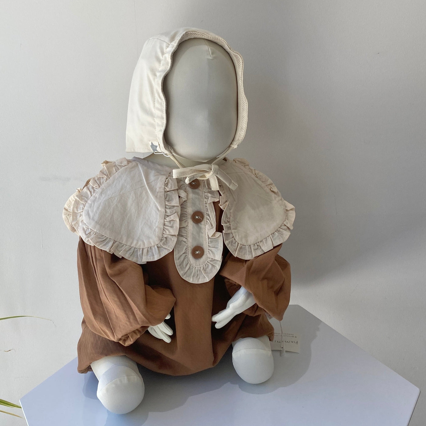 【hamomisi】Warm frill long sleeve Rompers(70.90cm)