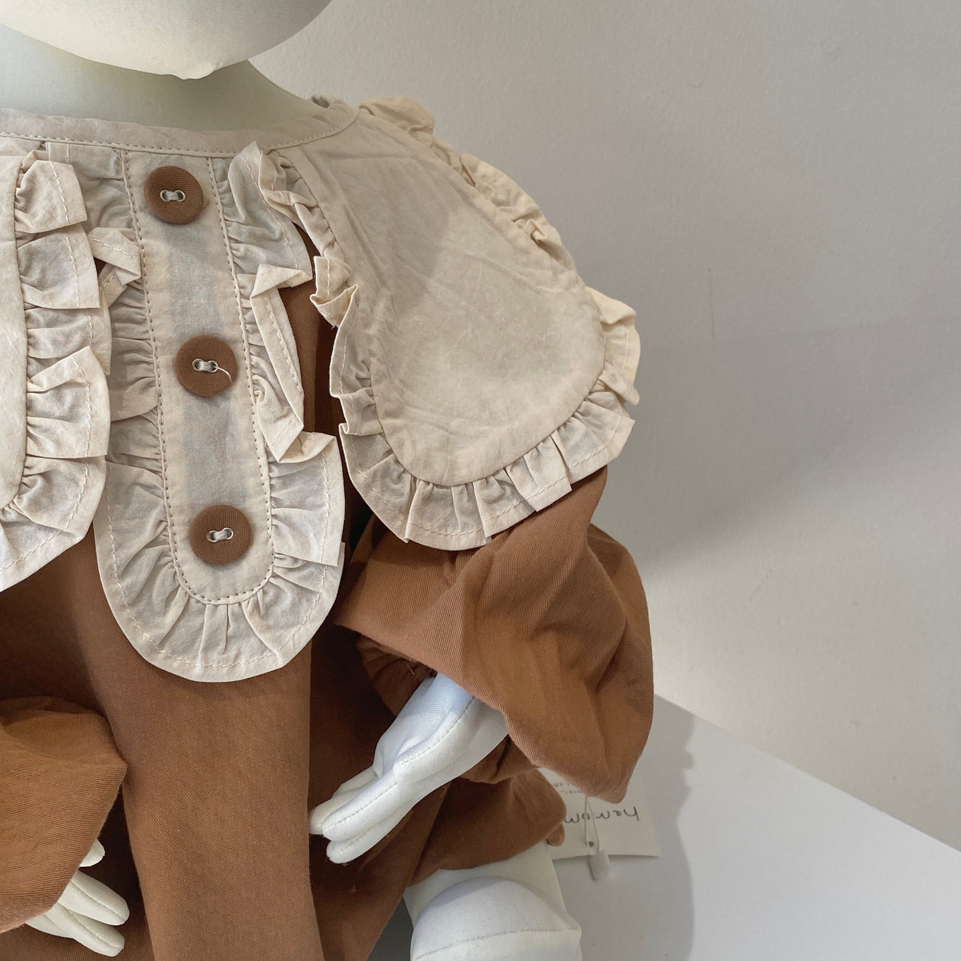 【hamomisi】Warm frill long sleeve Rompers(70.90cm)