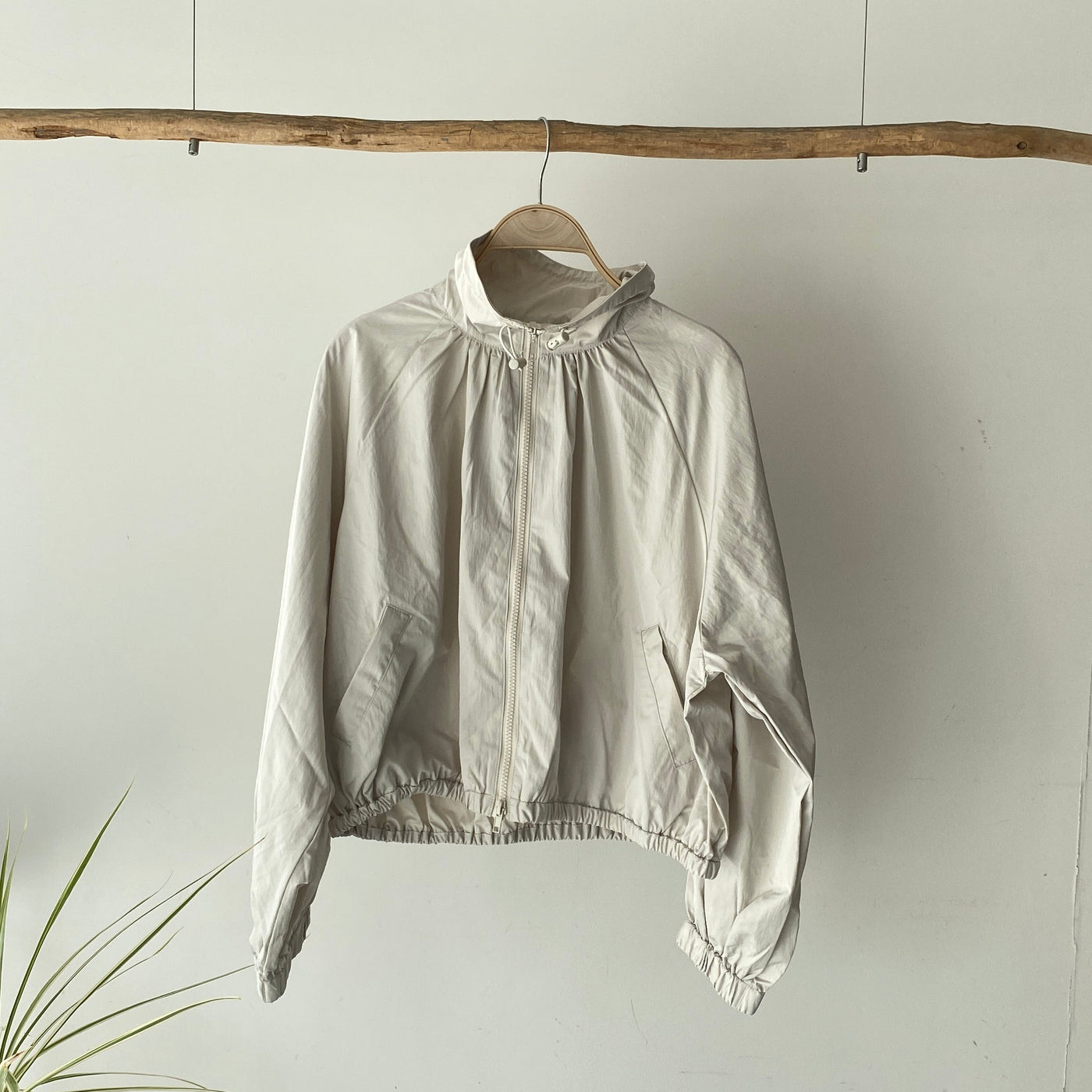 【ハモミシノオトナフク】Drawstring neck blouson