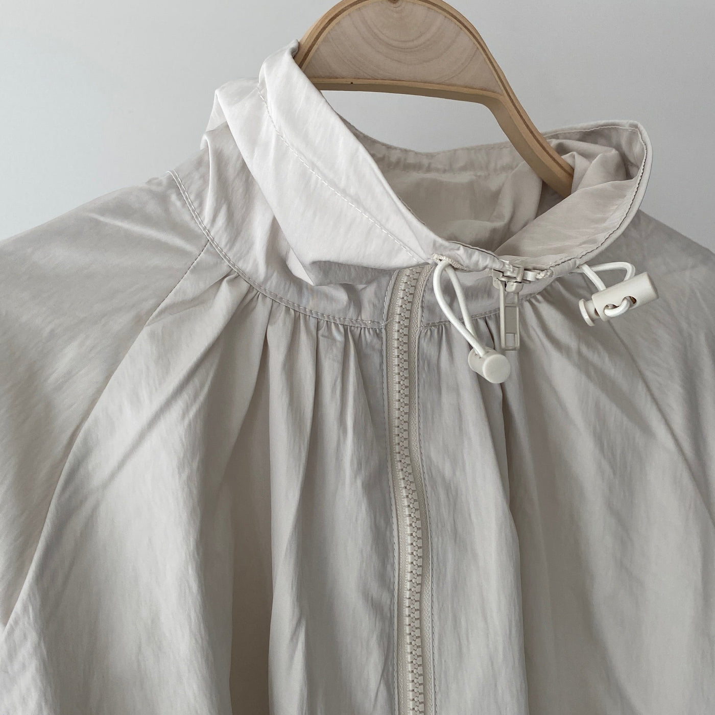 【ハモミシノオトナフク】Drawstring neck blouson