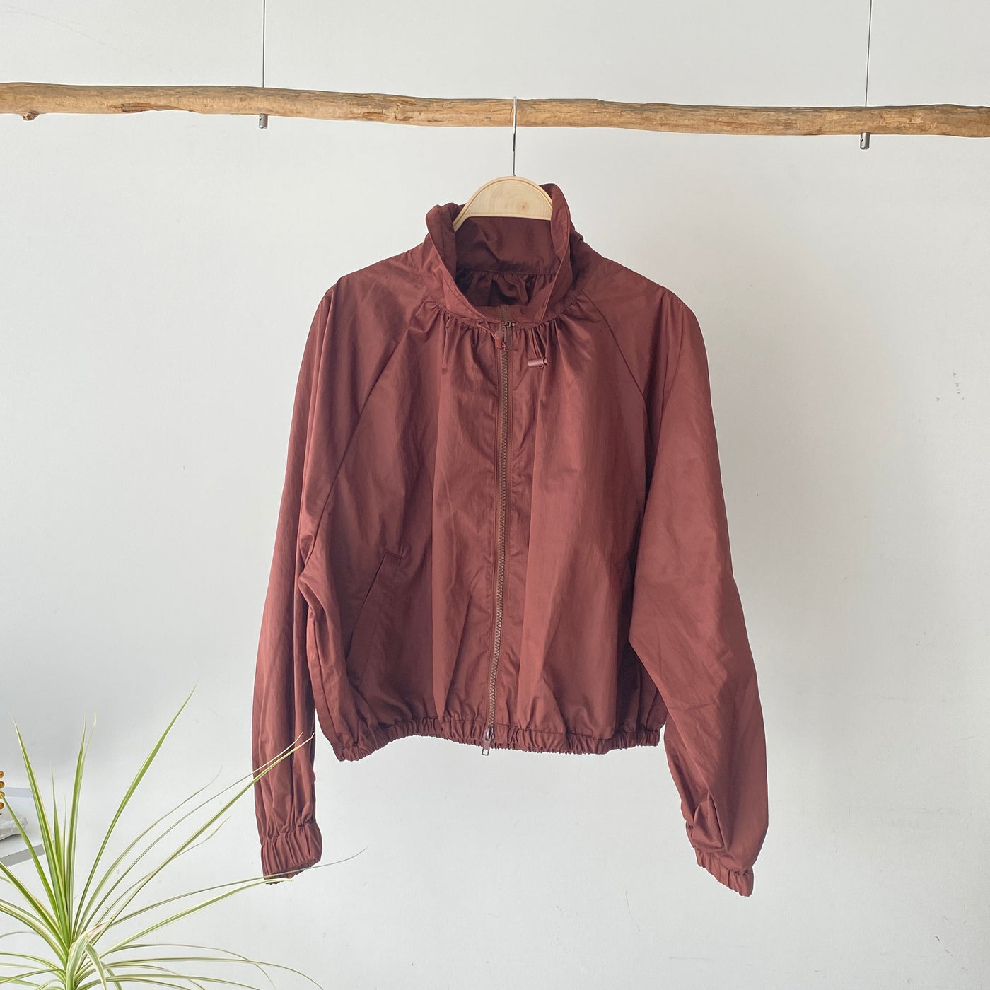 【ハモミシノオトナフク】Drawstring neck blouson