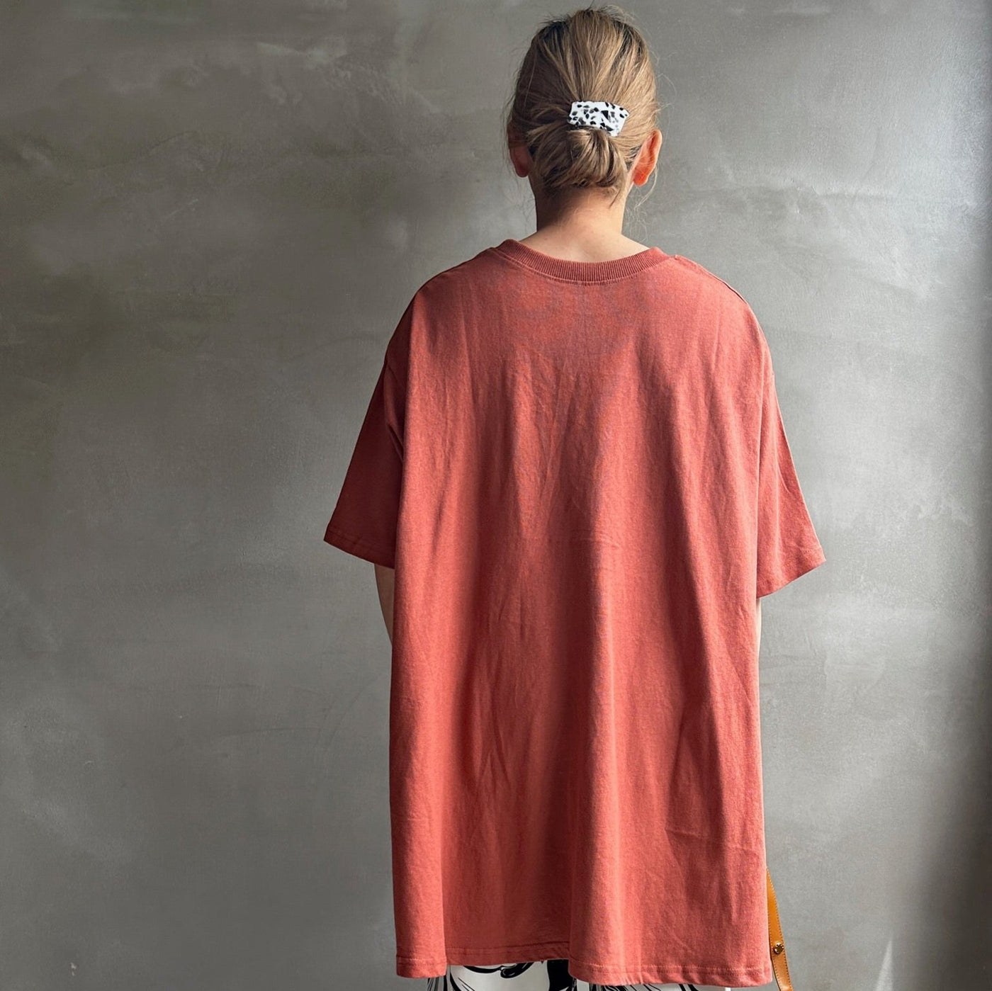 【ハモミシノオトナフク】Back flare line T-shirt