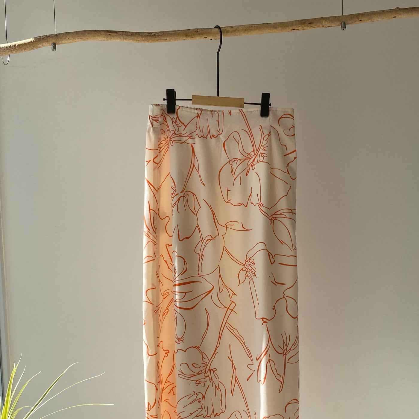 【ハモミシノオトナフク】Flower semiflare long skirt