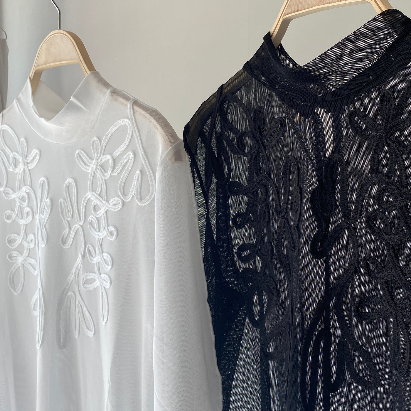 【ハモミシノオトナフク】tape embroidery sheer blouse