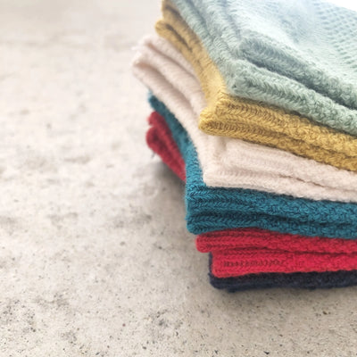 【hamomisi】Seed pattern short socks