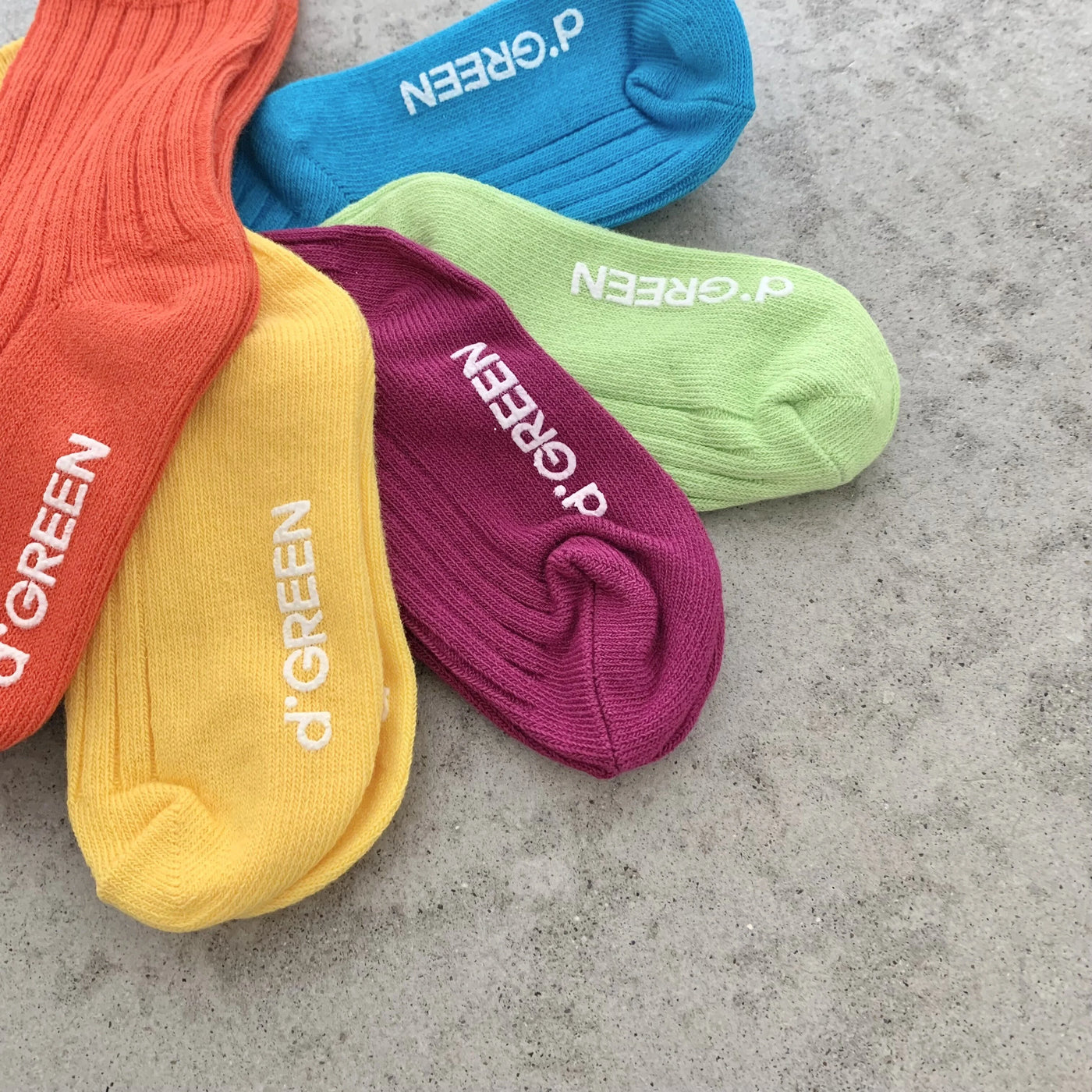 【hamomisi】Vivid socks dig