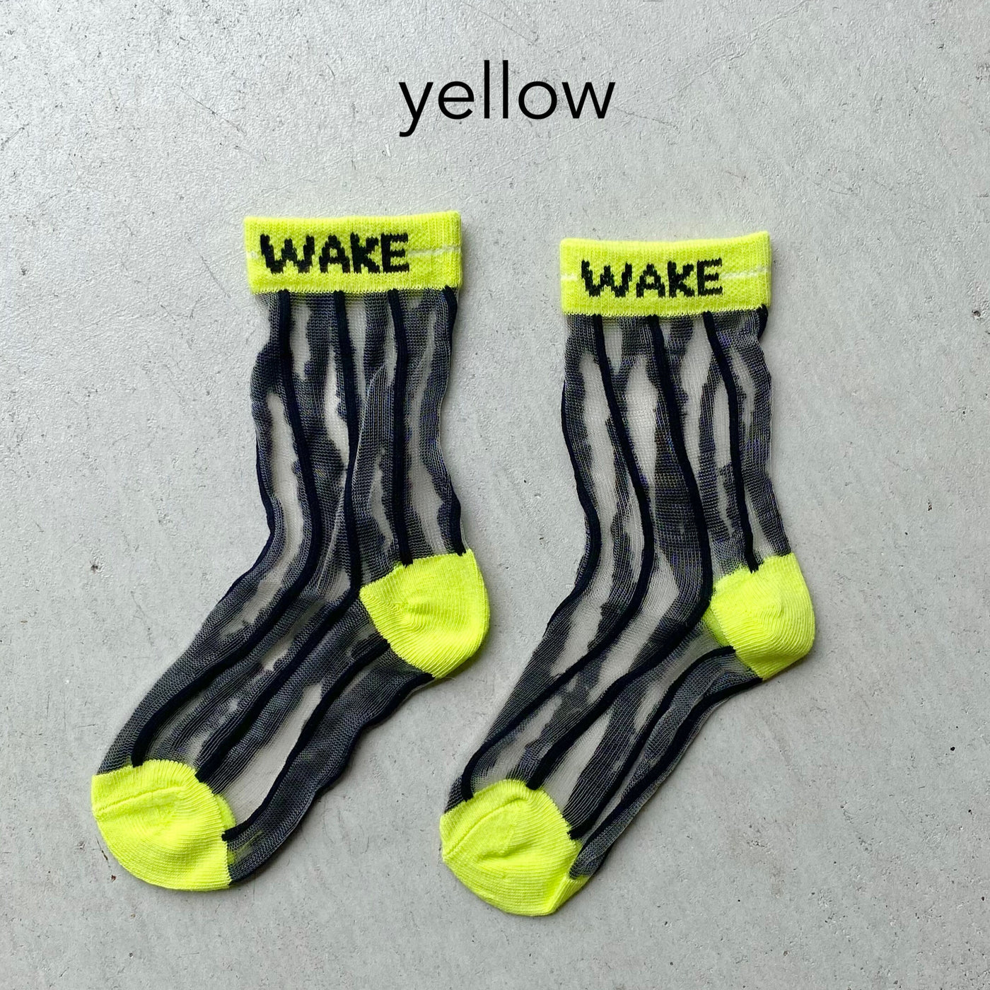 【hamomisi】sheer stripe socks