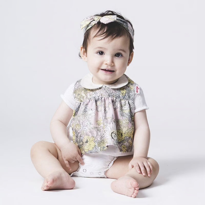 【Niva】襟付き上品花柄スタイ／Flower Pattern Bib（2色展開）