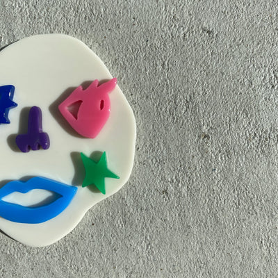 【riru】KAO no.271 (スマホグリップ仕様)