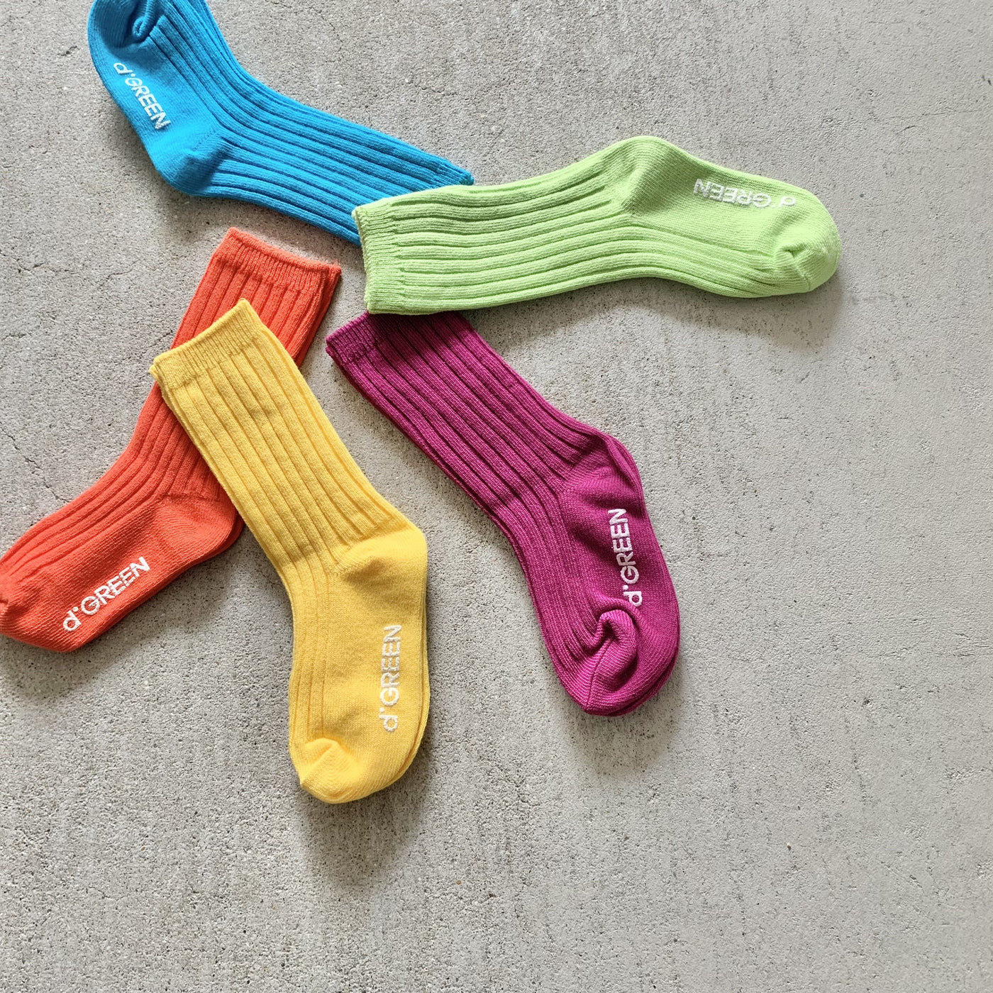 【hamomisi】Vivid socks dig