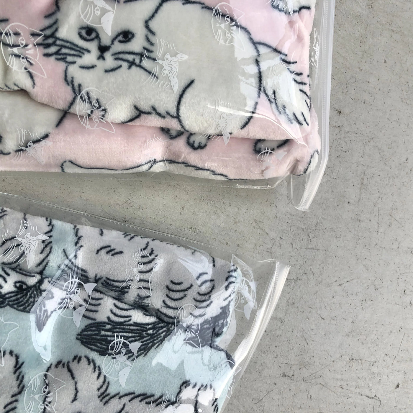 【hamomisi】Warm blanket Cat