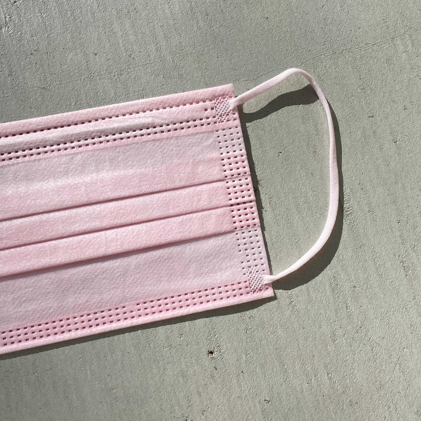 【hamomisi】不織布マスク【大人用サイズ】（17枚ずつ個包装）51枚入り