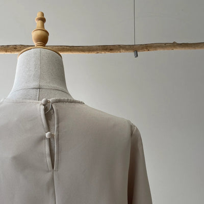 【ハモミシノオトナフク】Flare line blouse