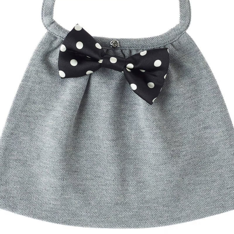 【Niva】黒白ドットのサテン蝶ネクタイ付きスタイ（グレー）／butterfly tie