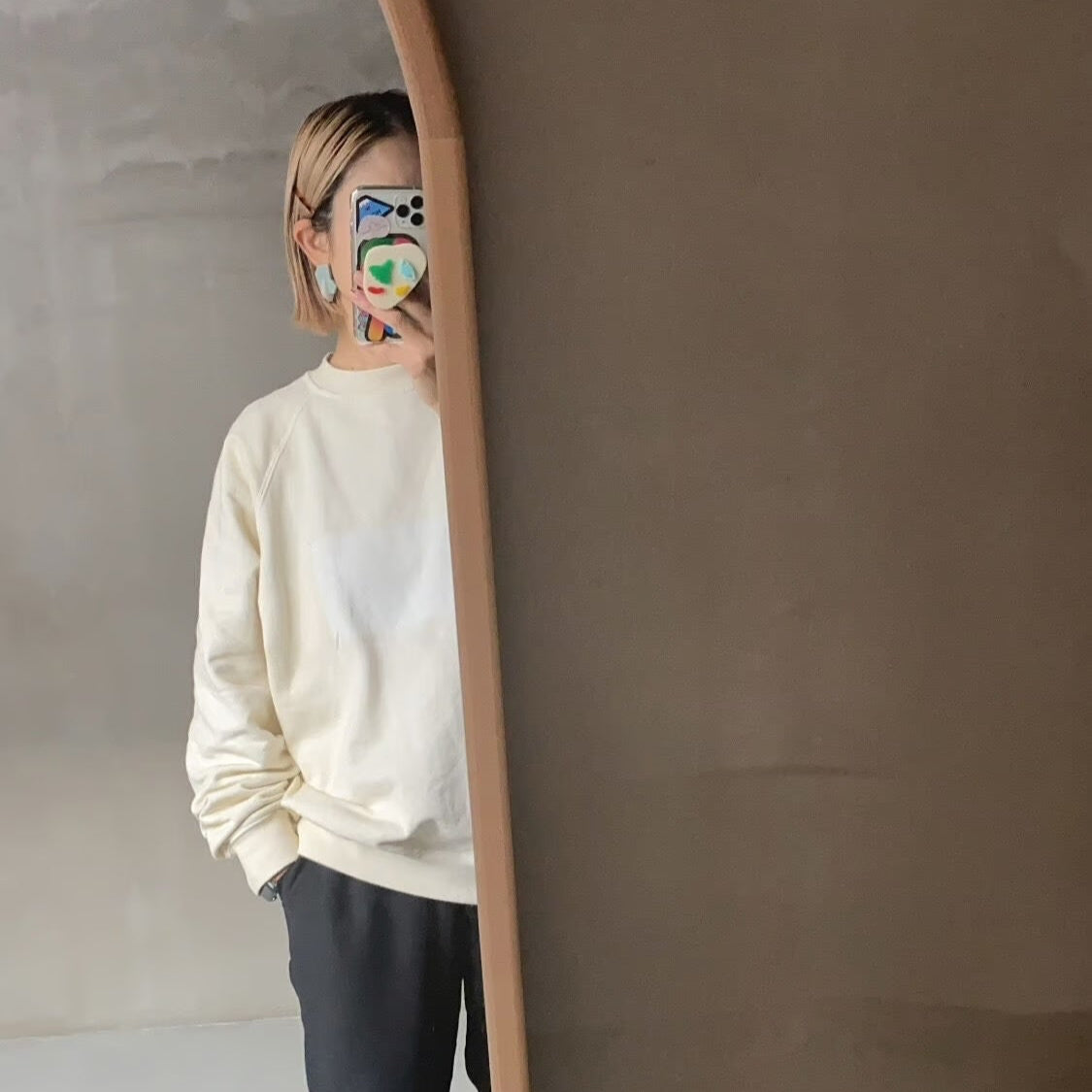 【riru】KAO no.278 (スマホグリップ仕様)