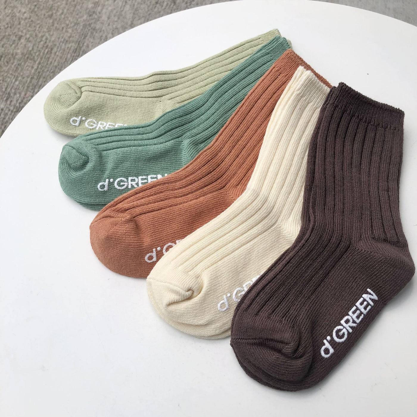 【hamomisi】pistachio socks dig