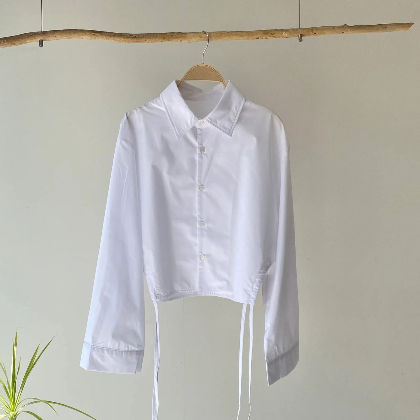 【ハモミシノオトナフク】Side gathered cropped shirt