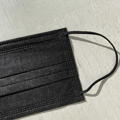 【hamomisi】不織布マスク【大人用サイズ】（17枚ずつ個包装）51枚入り