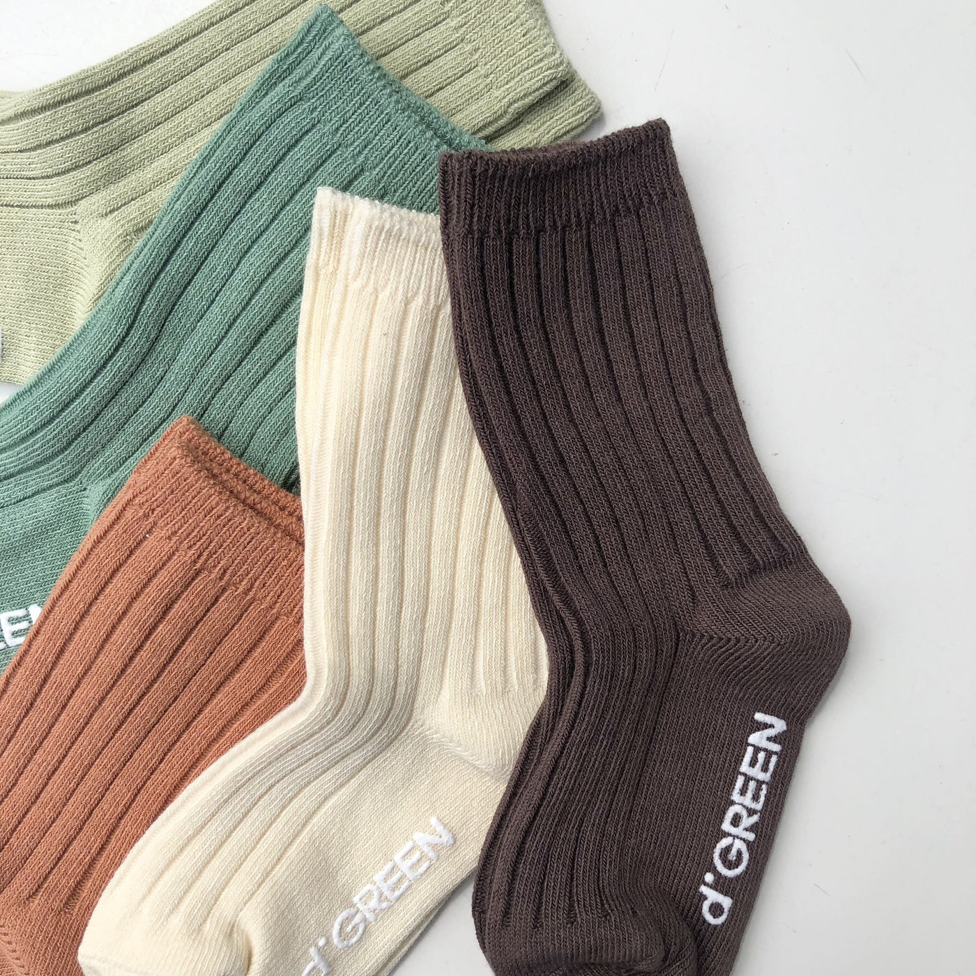 【hamomisi】pistachio socks dig