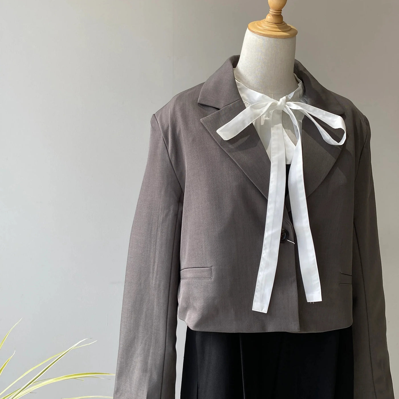 【ハモミシノオトナフク】2WAY Volume Sleeve Slim Bowtie Blouse