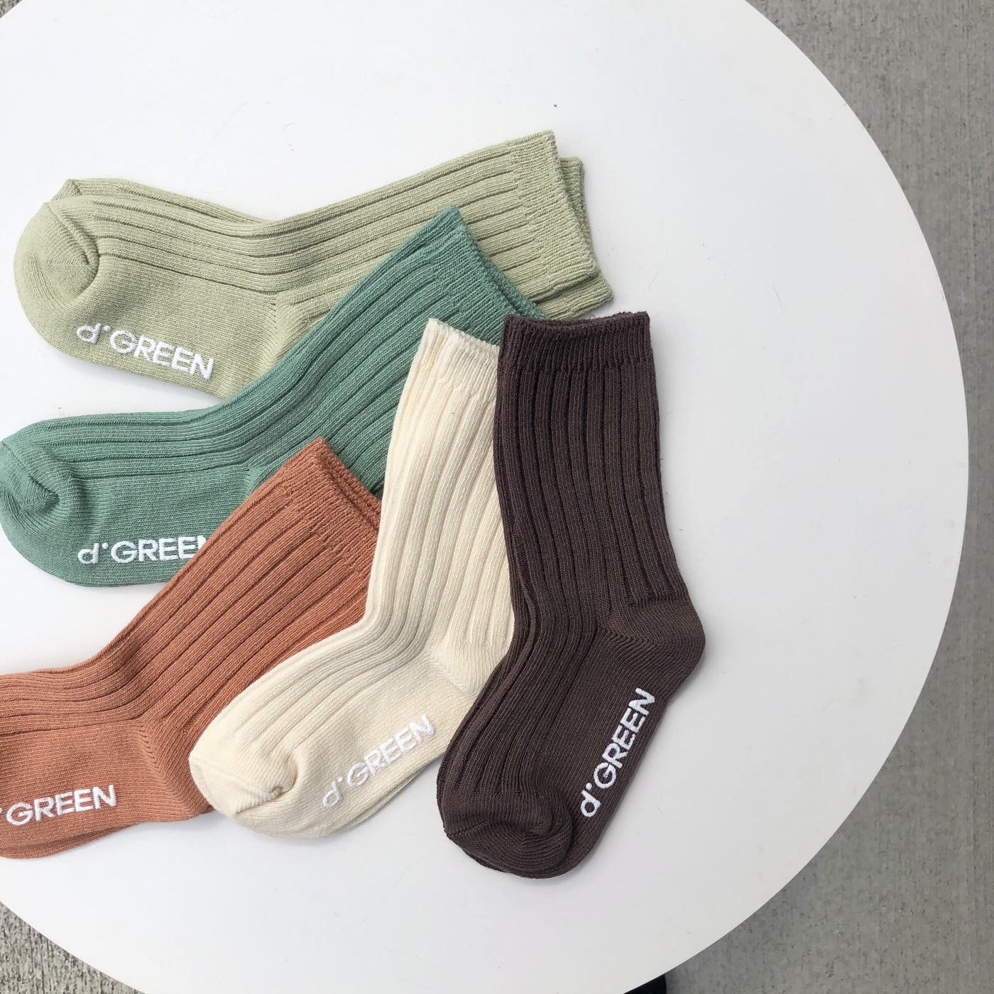 【hamomisi】pistachio socks dig