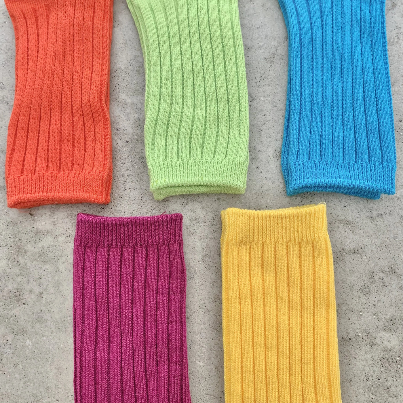 【hamomisi】Vivid socks dig