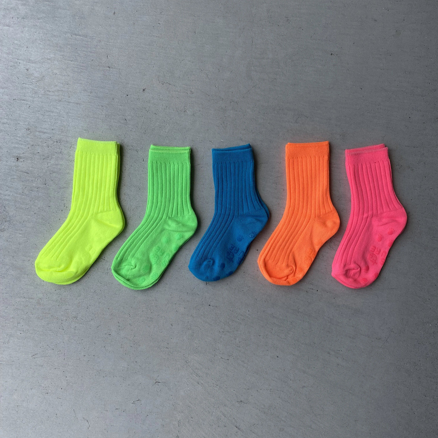 【hamomisi】Neon socks