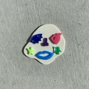 【riru】KAO no.271 (スマホグリップ仕様)