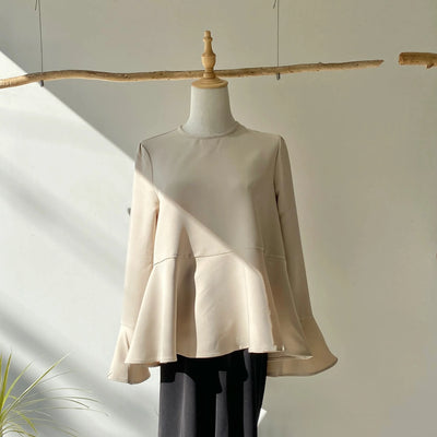 【ハモミシノオトナフク】Flare line blouse