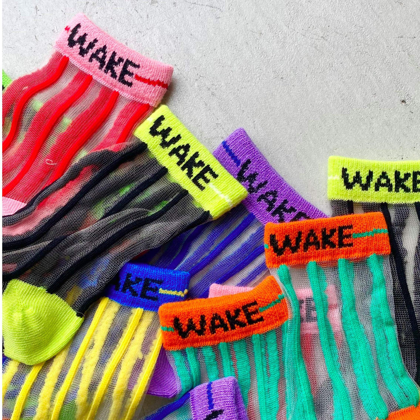 【hamomisi】sheer stripe socks